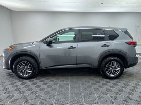 Used 2024 Nissan Rogue S AWD/4WD image 9