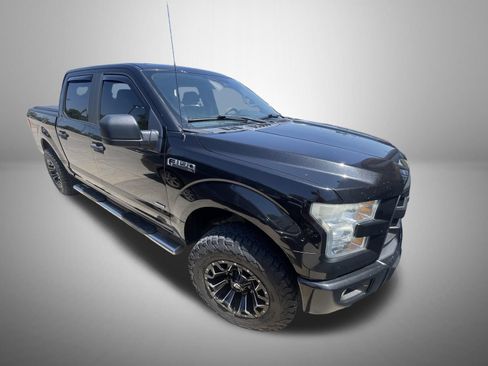 Used 2015 Ford F150 XL w/ Equipment Group 101A Mid AWD/4WD image 6