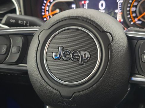 New 2026 Jeep Wrangler Unlimited Sahara w/ Whitecap Package AWD/4WD image 30