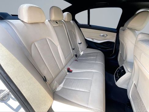Used 2019 BMW 330i Sedan w/ Driving Assistance Package RWD image 27