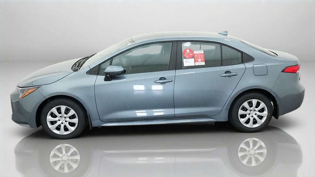 New 2027 Toyota Corolla LE FWD image 3