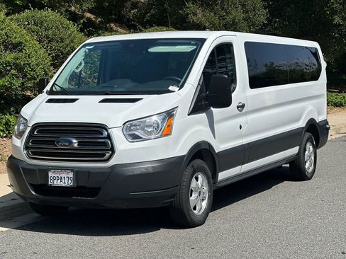 Used 2018 Ford Transit 350 XLT RWD image 12