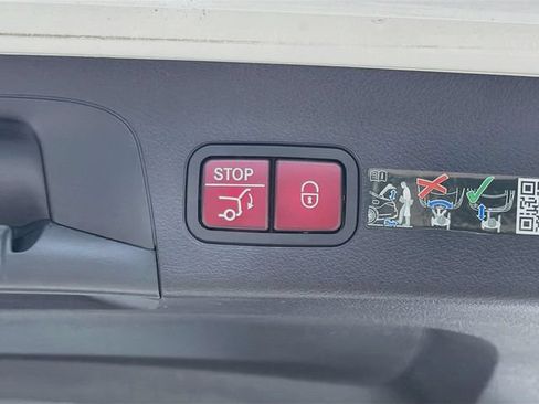 Used 2022 Mercedes-Benz GLS 450 4MATIC image 14