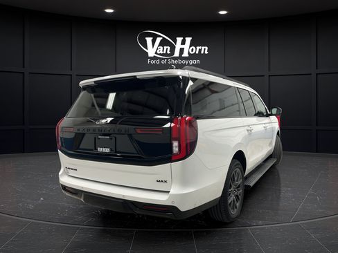 Used 2025 Ford Expedition Max Platinum w/ Stealth Performance Package AWD/4WD image 7