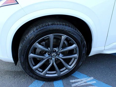 Used 2016 Volvo XC90 T6 Momentum image 8