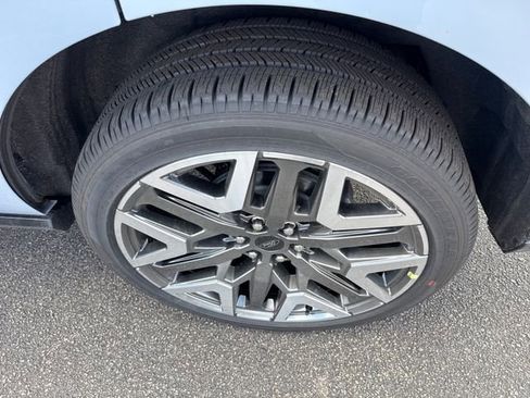 New 2026 Ford Expedition Platinum w/ Platinum Ultimate Package image 14