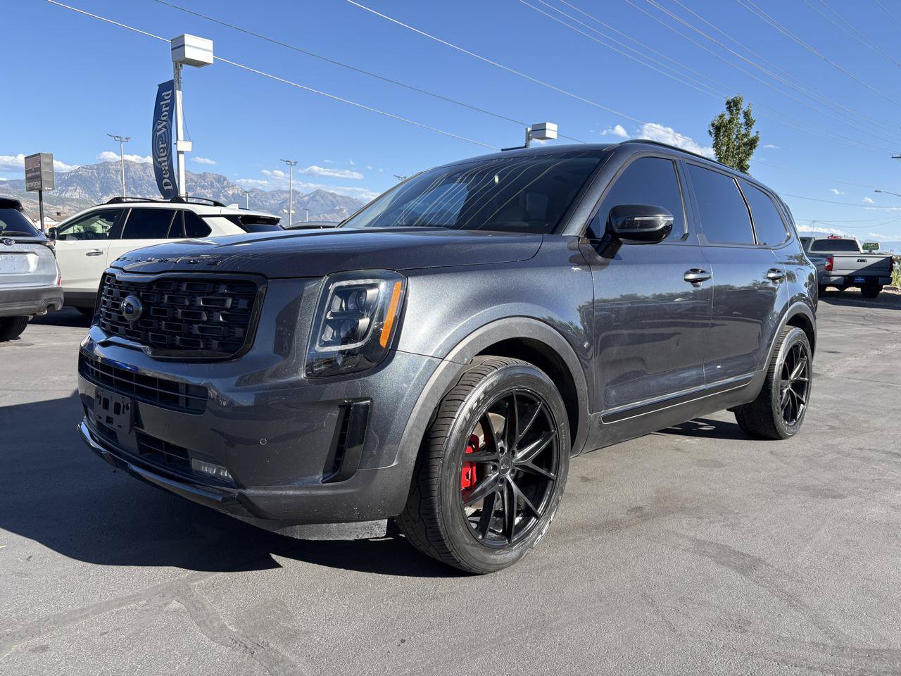 Used 2021 Kia Telluride SX w/ SX Prestige Package AWD/4WD image 3