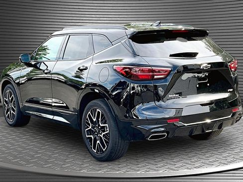 Used 2023 Chevrolet Blazer RS w/ Driver Confidence II Package AWD/4WD image 4