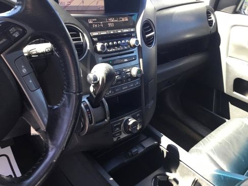 Used 2013 Honda Pilot Touring image 19