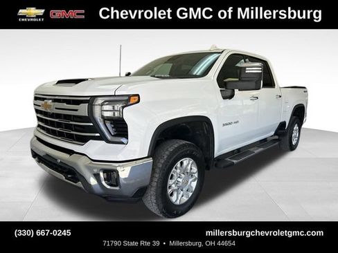 Used 2024 Chevrolet Silverado 3500 LTZ w/ LTZ Plus Package AWD/4WD image 4