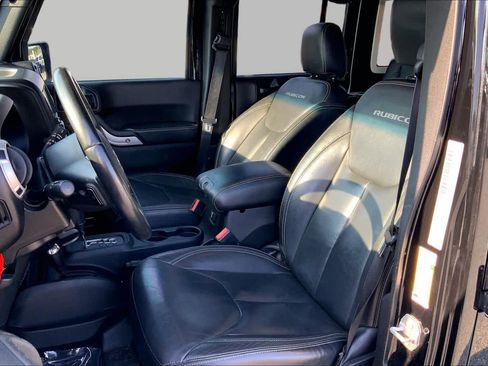 Used 2017 Jeep Wrangler Unlimited Rubicon AWD/4WD image 7