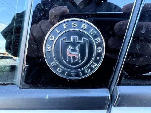 Used 2019 Volkswagen Passat 2.0T Wolfsburg w/ Wheels & Sunroof Package image 11