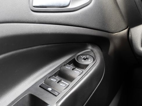 Used 2017 Ford Escape SE w/ Equipment Group 201A image 32