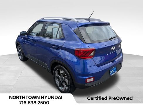 Used 2026 Hyundai Venue SEL image 4
