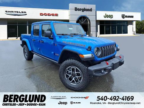 New 2026 Jeep Gladiator Rubicon w/ Steel Power Dome Hood Package AWD/4WD image 1