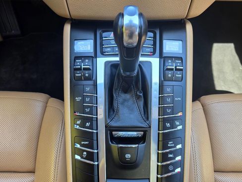 Used 2018 Porsche Macan S AWD/4WD image 27