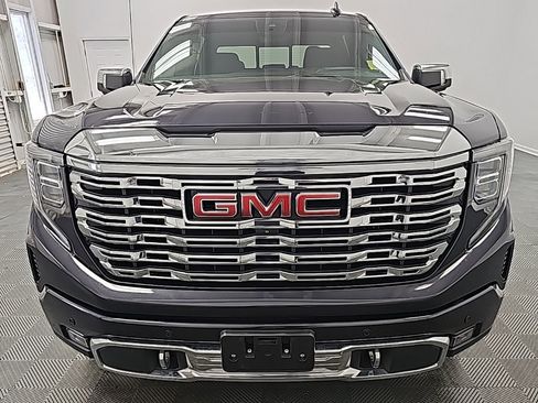 Used 2023 GMC Sierra 1500 Denali w/ Technology Package image 3