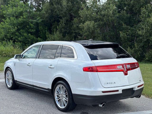 Used 2013 Lincoln MKT AWD image 9
