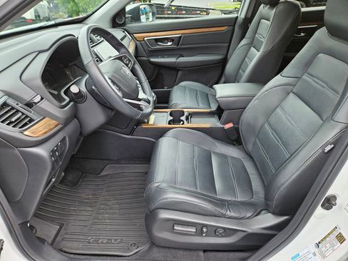 Used 2020 Honda CR-V Touring image 11