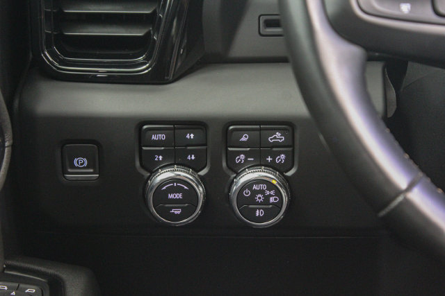Used 2024 GMC Sierra 2500 AT4 w/ AT4 Preferred Package AWD/4WD image 21