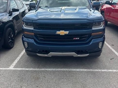Used 2018 Chevrolet Silverado 1500 LT w/ All Star Edition AWD/4WD image 3