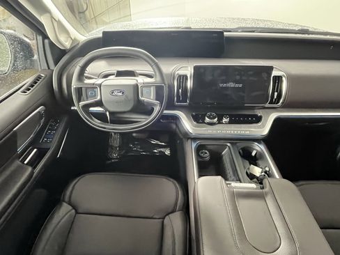 New 2025 Ford Expedition Max Platinum w/ Platinum Ultimate Package image 11