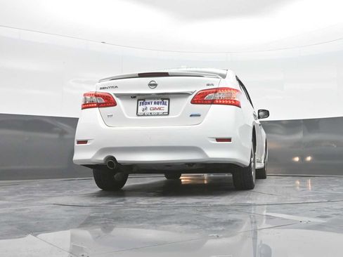 Used 2014 Nissan Sentra SR w/ SR Driver Package FWD image 35