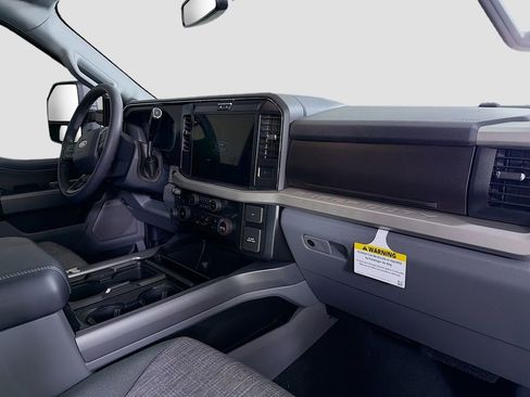 New 2026 Ford F250 XLT w/ XLT Premium Package AWD/4WD image 30