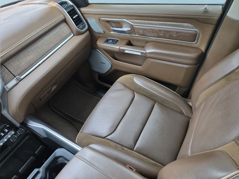 Used 2022 RAM 1500 Limited AWD/4WD image 17