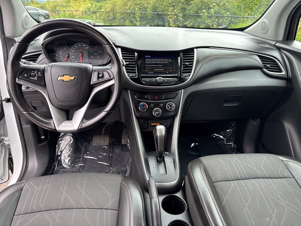 Used 2022 Chevrolet Trax LT w/ Driver Confidence Package AWD/4WD image 12