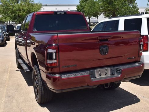 Used 2024 RAM 2500 Big Horn w/ Night Edition AWD/4WD image 8