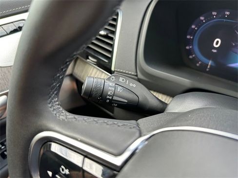 Used 2024 Volvo XC90 B6 Ultimate image 25