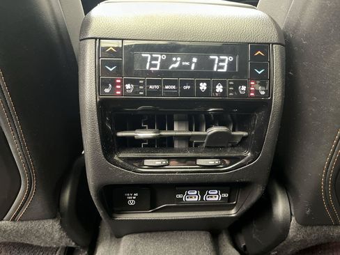 Used 2021 Jeep Grand Cherokee L Summit AWD/4WD image 15