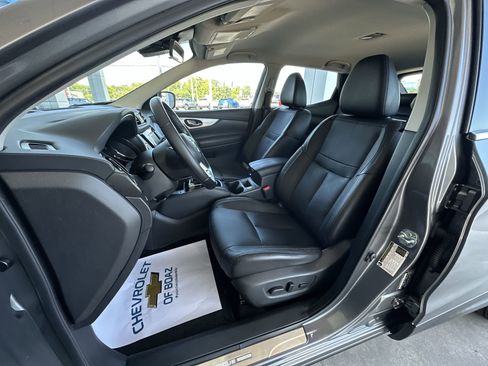 Used 2020 Nissan Rogue Sport SL FWD image 19