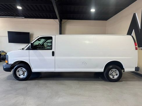 Used 2013 Chevrolet Express 2500 Extended w/ Power Package RWD image 9