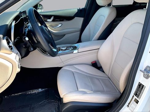 Used 2017 Mercedes-Benz C 300 4MATIC Sedan image 7