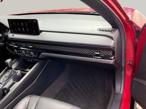 Used 2025 Honda Accord Sport image 19
