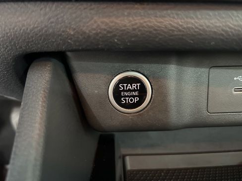 Used 2023 Nissan Rogue SV FWD image 15