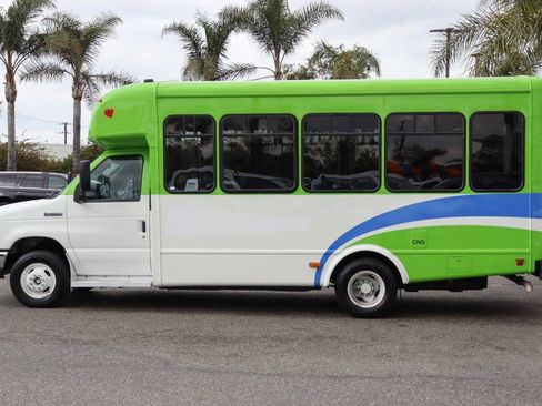 Used 2015 Ford E-450 and Econoline 450 Super Duty w/ Shuttle Bus Prep Package image 5