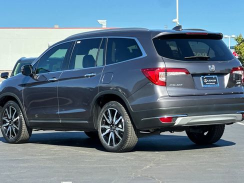 Used 2019 Honda Pilot Touring image 7