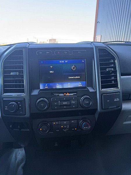 Used 2022 Ford F350 XLT w/ Black Appearance Package AWD/4WD image 11