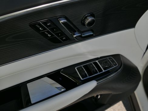 Certified 2024 Cadillac Lyriq Sport AWD/4WD image 15