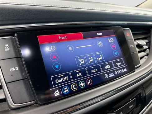 Used 2021 Buick Enclave Essence w/ LPO, Touring Package AWD/4WD image 17