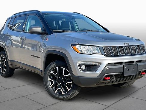 Used 2021 Jeep Compass Trailhawk image 2