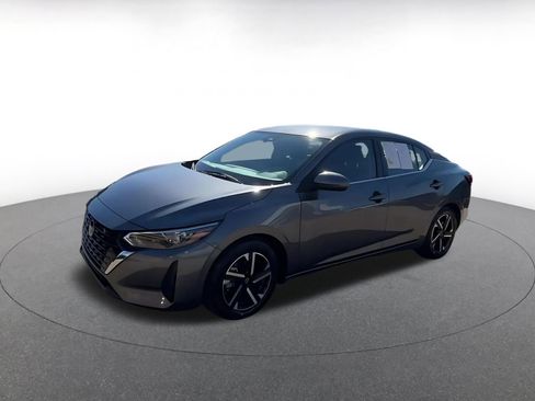 Used 2025 Nissan Sentra SV image 8