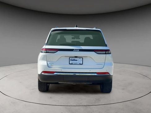 Used 2023 Jeep Grand Cherokee Laredo w/ Luxury Tech Group I AWD/4WD image 6