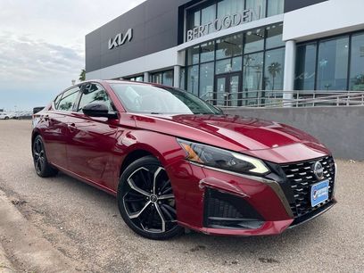 Used 2023 Nissan Altima 2.5 SR