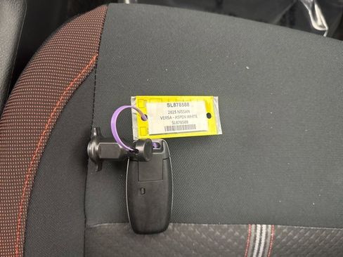 New 2025 Nissan Versa SR w/ Trunk Package image 28