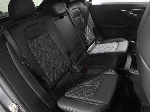 Used 2023 Audi SQ8 Prestige AWD/4WD image 19