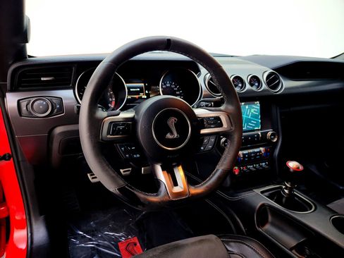 Used 2019 Ford Mustang Shelby GT350 w/ Technology Package image 21